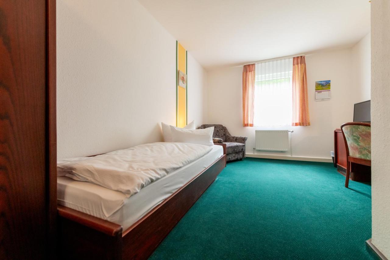 Hotel Asterra Saalfeld Saale Экстерьер фото
